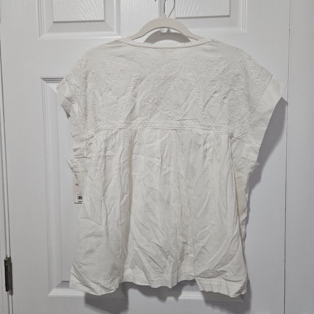 Lucky Brand White Embroidered Gauze V-Neck Top - Picture 6 of 6